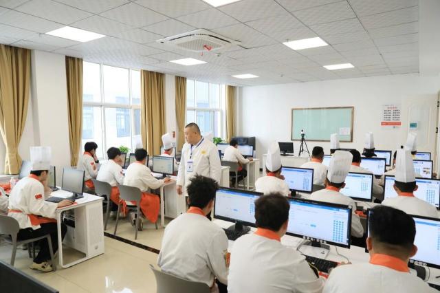 中式烹调师职业技能等级认定考试完美收官