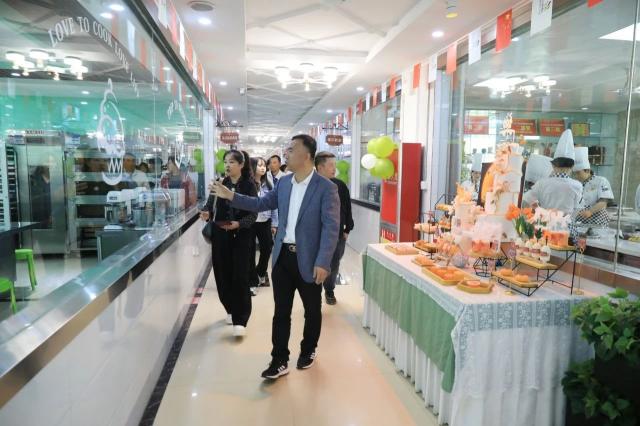 幸福相约·见证成长:宁夏新东方家长鉴证会暖心落幕