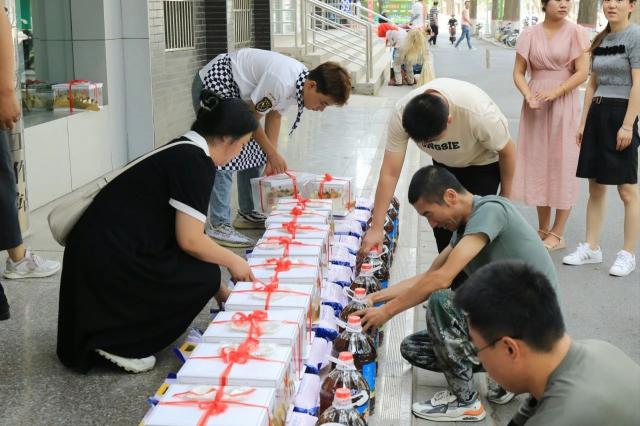 宁夏新东方技工学校开展“八一”暖心慰问永宁县退役军人活动