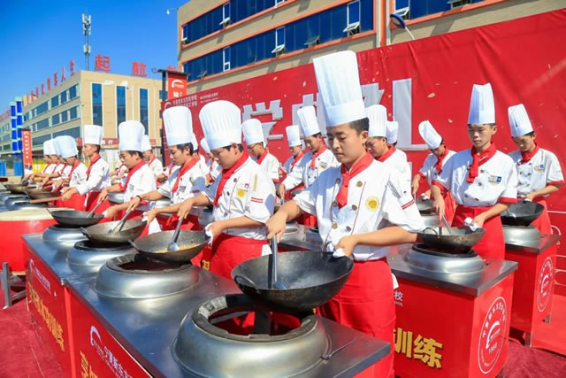 开学典礼|扬帆起航，宁夏新东方技工学校圆你烹饪梦想!
