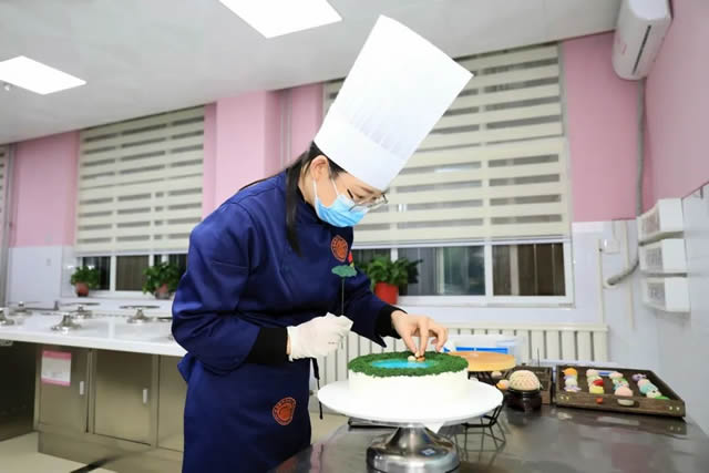 宁夏新东方2022年第四季度教师技能大比武暨教师职称评定隆重举行