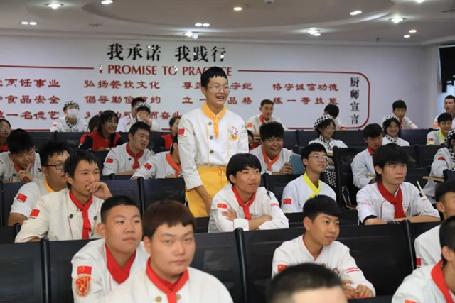 消防宣讲进校园,筑牢校园防火墙