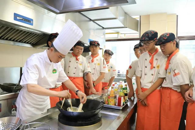 匠心育人，言传身教，共享烹饪魅力