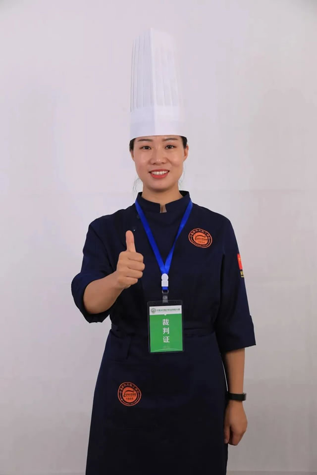乡村振兴职业技能大赛昨日在新疆乌鲁木齐开幕，宁夏新东方西点教师现场展技能风采