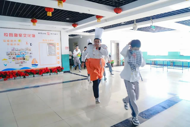 宁夏新东方开展消防演练，筑牢校园“防火墙”