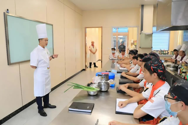 匠心育人，言传身教，共享烹饪魅力
