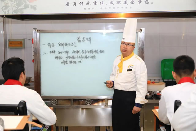 亦厨亦师：专访六个月总厨班教师宗廷万