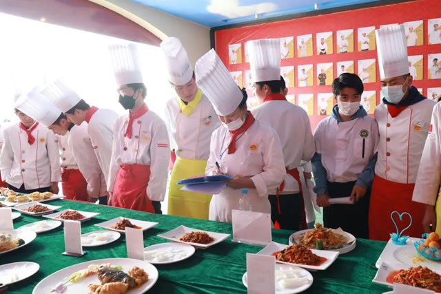 热烈祝贺“恒顺杯”第七届中国新东方烹饪技能大赛预选赛圆满举行