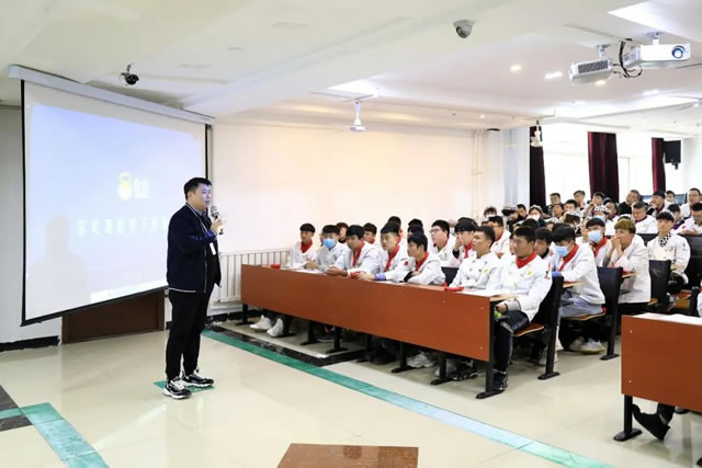 名企就业宣讲，学子迎接崭新未来！