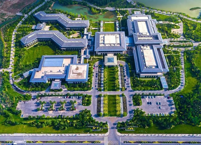 宁夏新东方学子参观名企银川国际交流中心酒店